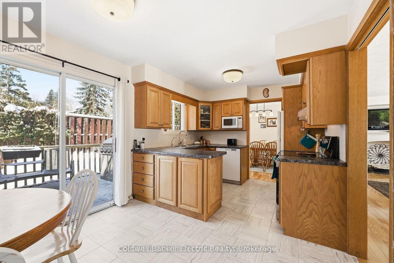 1341 HEATHER LANE - 15