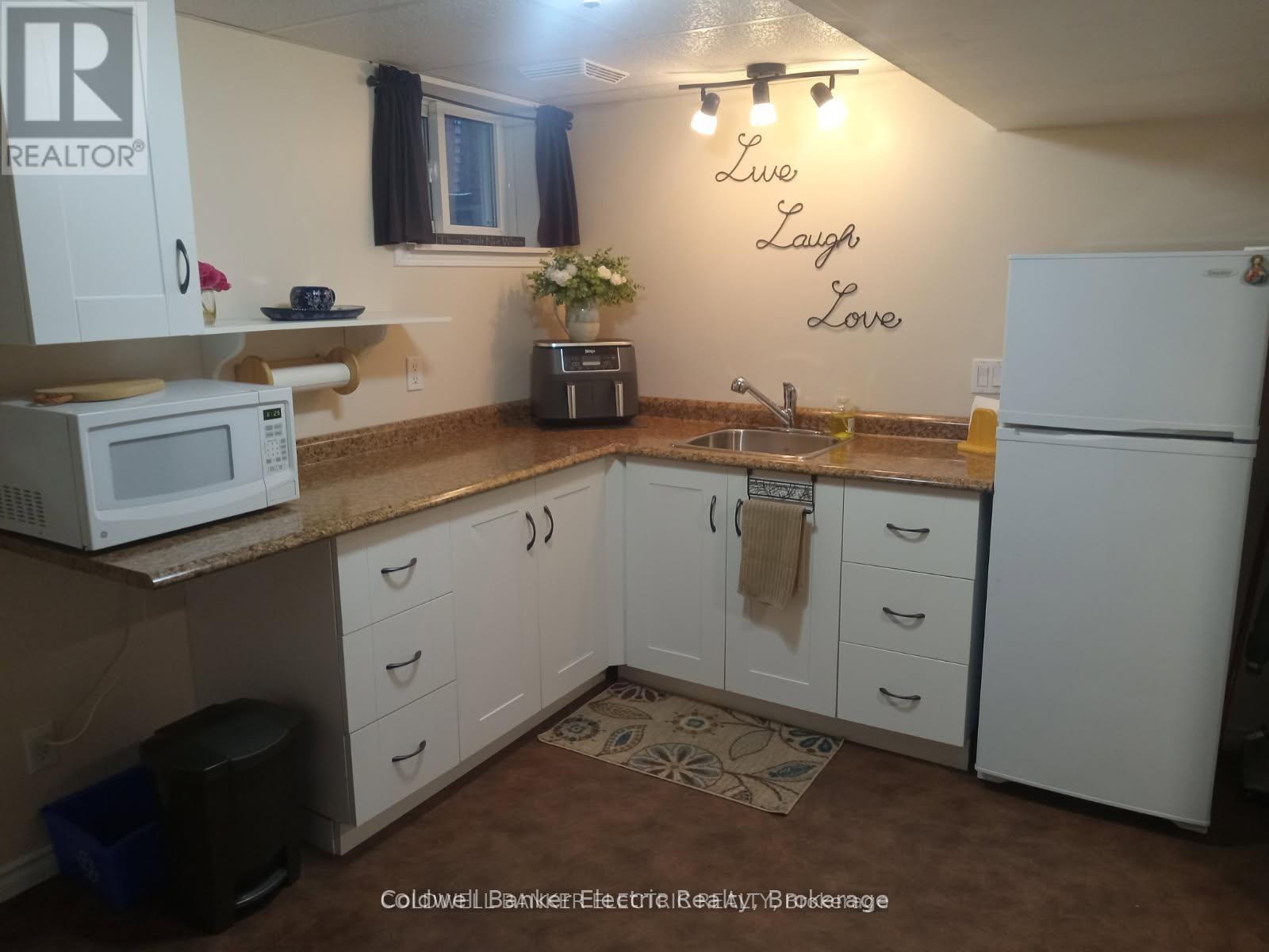 1341 HEATHER LANE - 26
