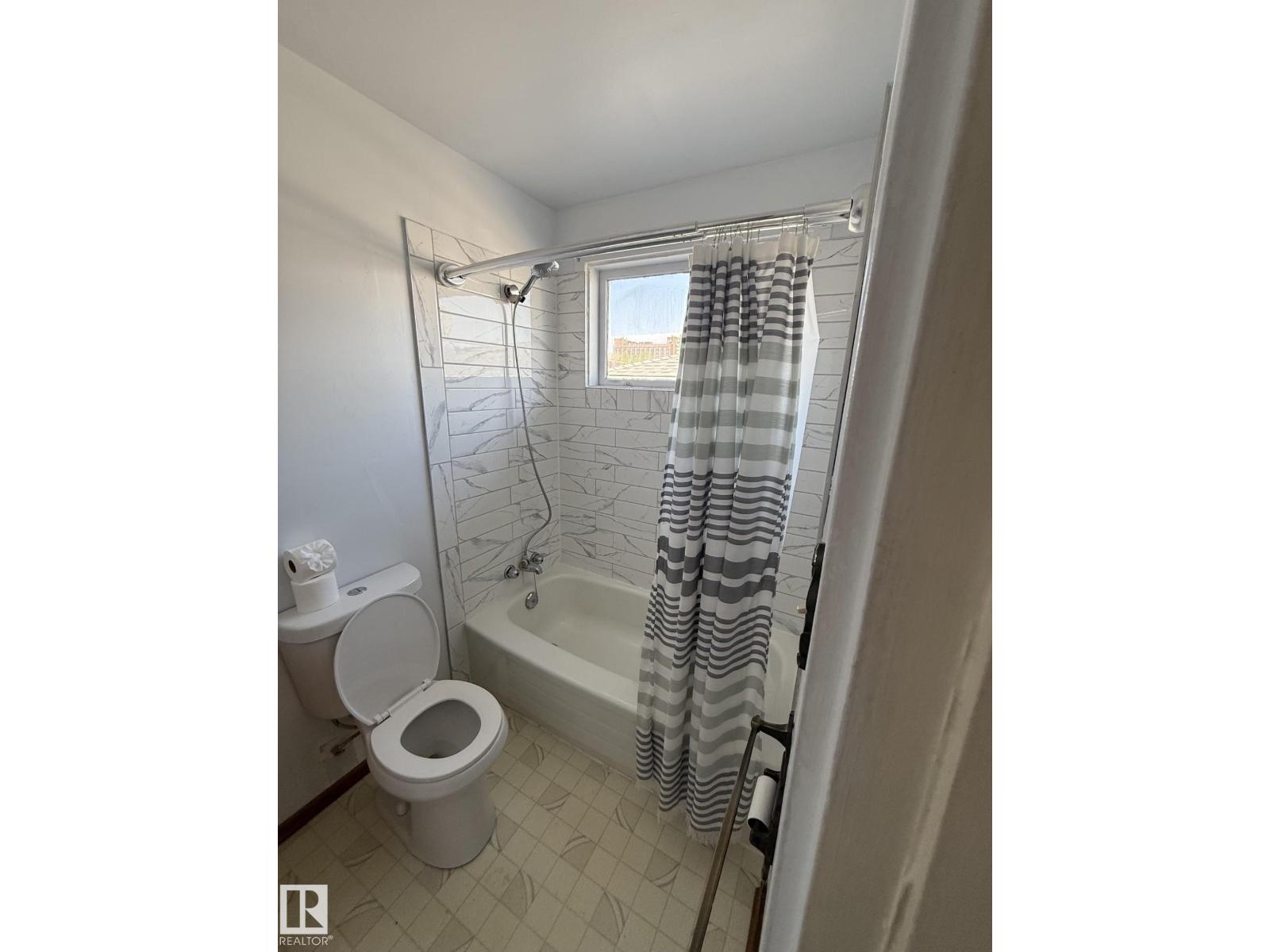 16321 - 109A Ave NW - 22