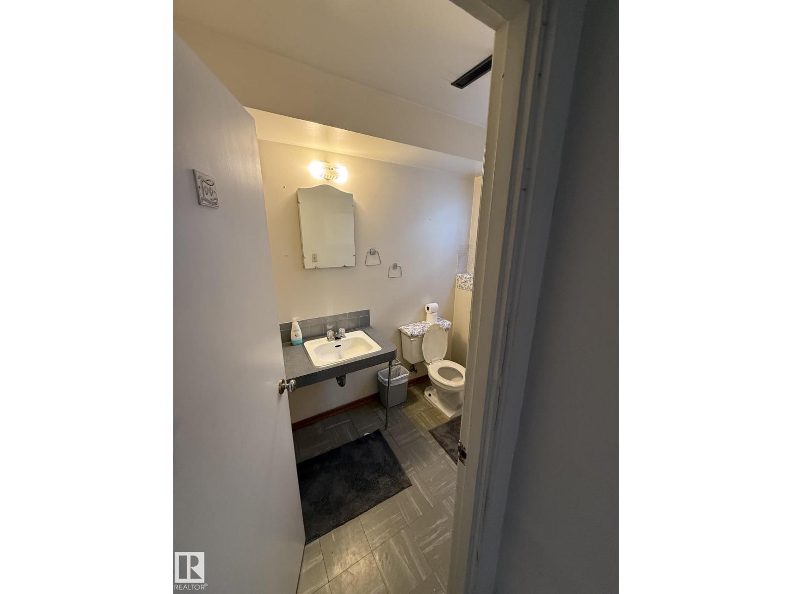 16321 - 109A Ave NW - 20