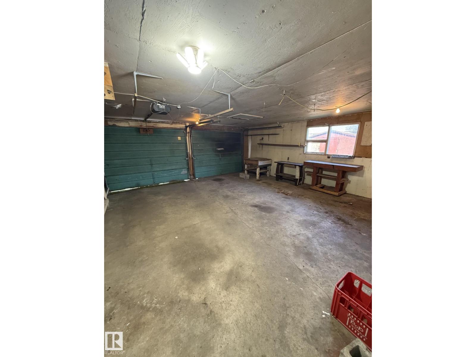 16321 - 109A Ave NW - 14