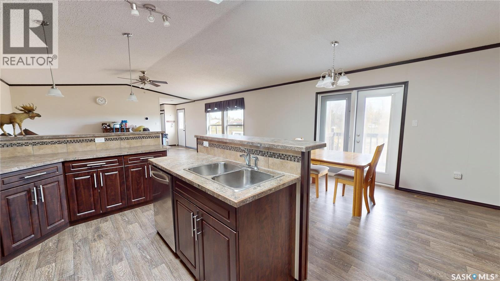 615 King STREET - 9