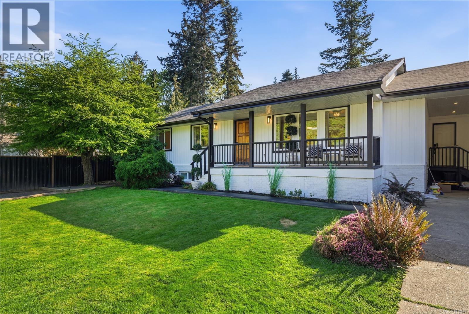 1025 Maple Lane Dr - 26