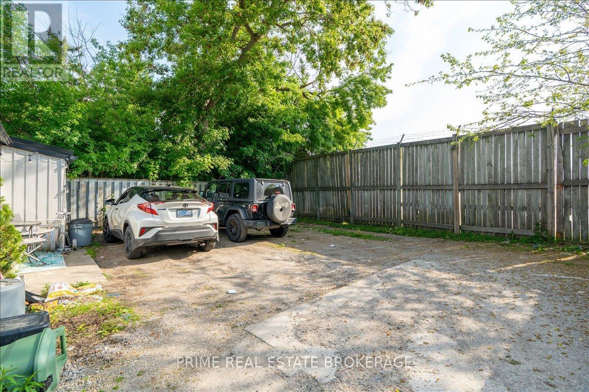 193 CLARENCE STREET - 37