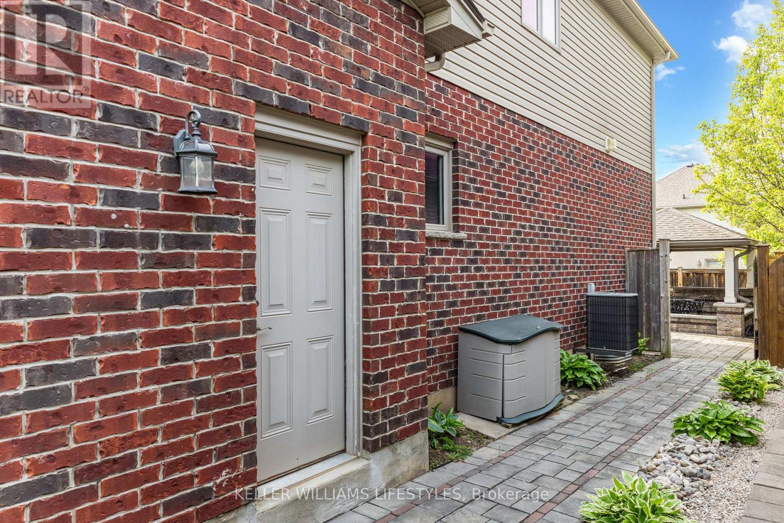 1238 THAMESRIDGE CRESCENT - 43