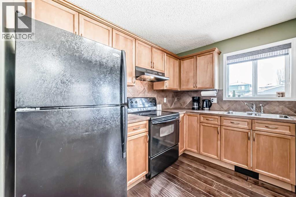 71 covepark Rise NE - 7