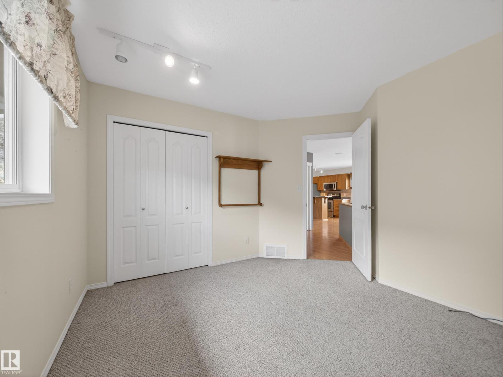108 RIDGEPOINT WY - 35