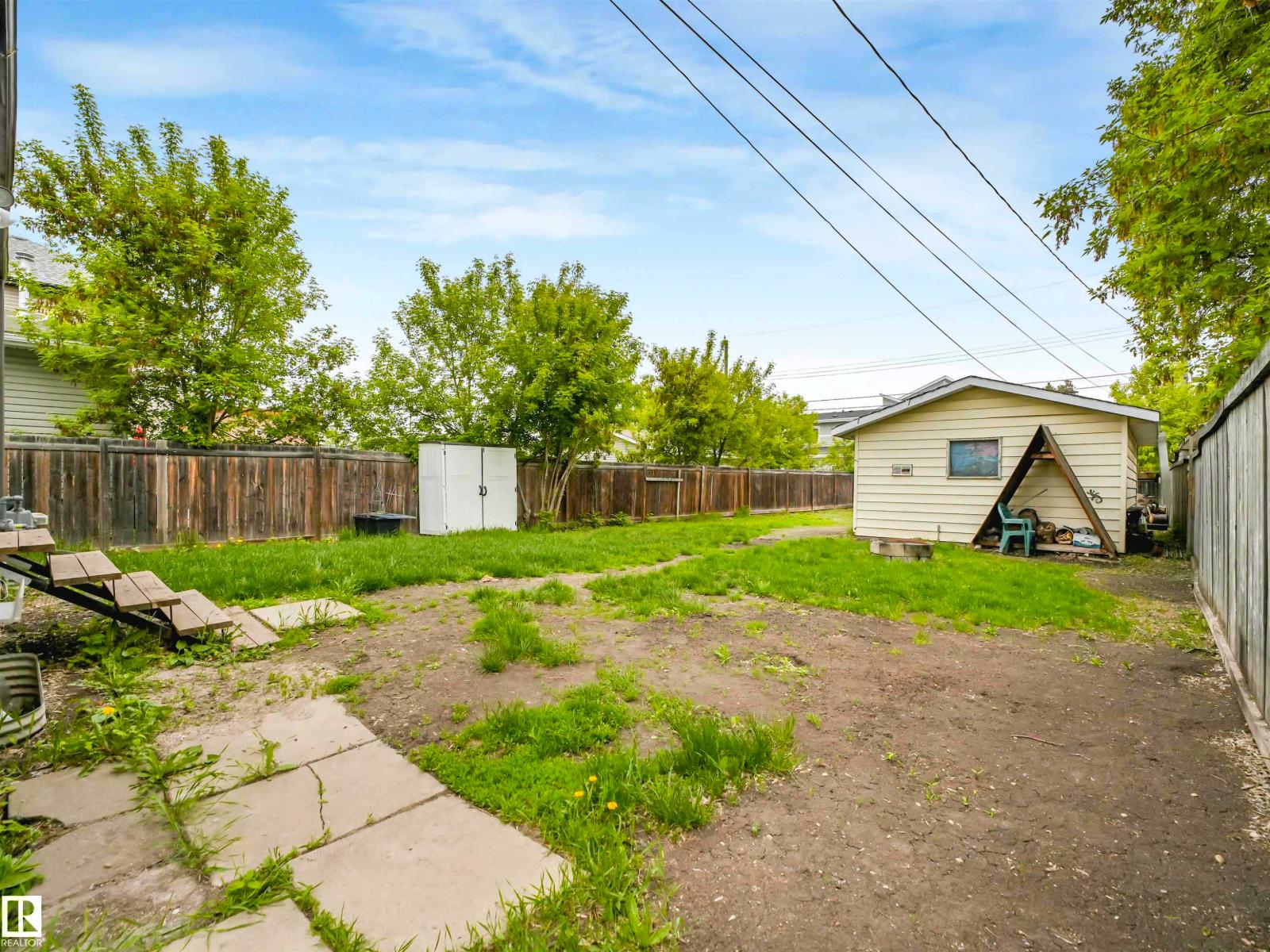 9911 161 ST NW - 32