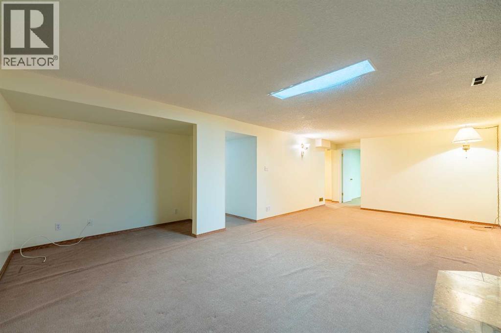 3320 Temple Road NE - 25