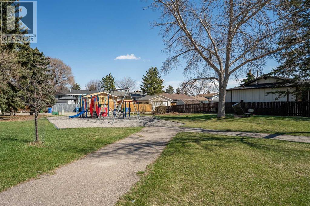 3320 Temple Road NE - 42