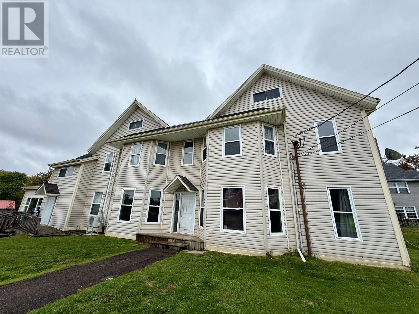 6 Pond Street - 1