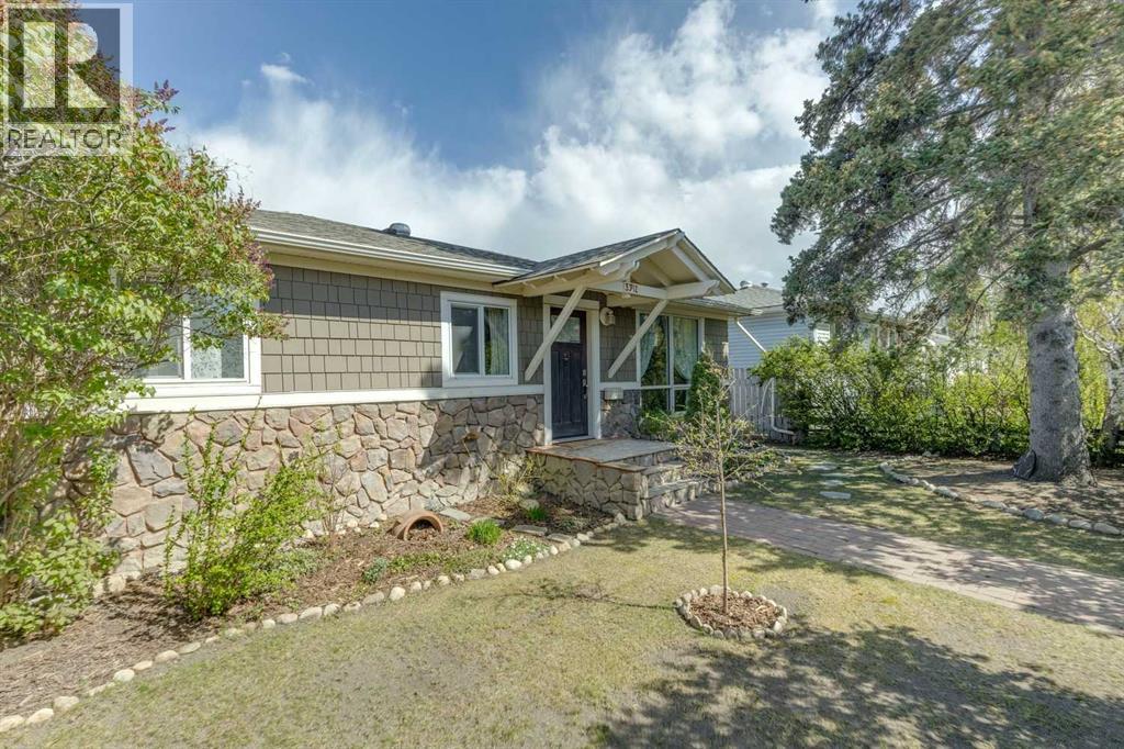 3912 77 Street NW - 3