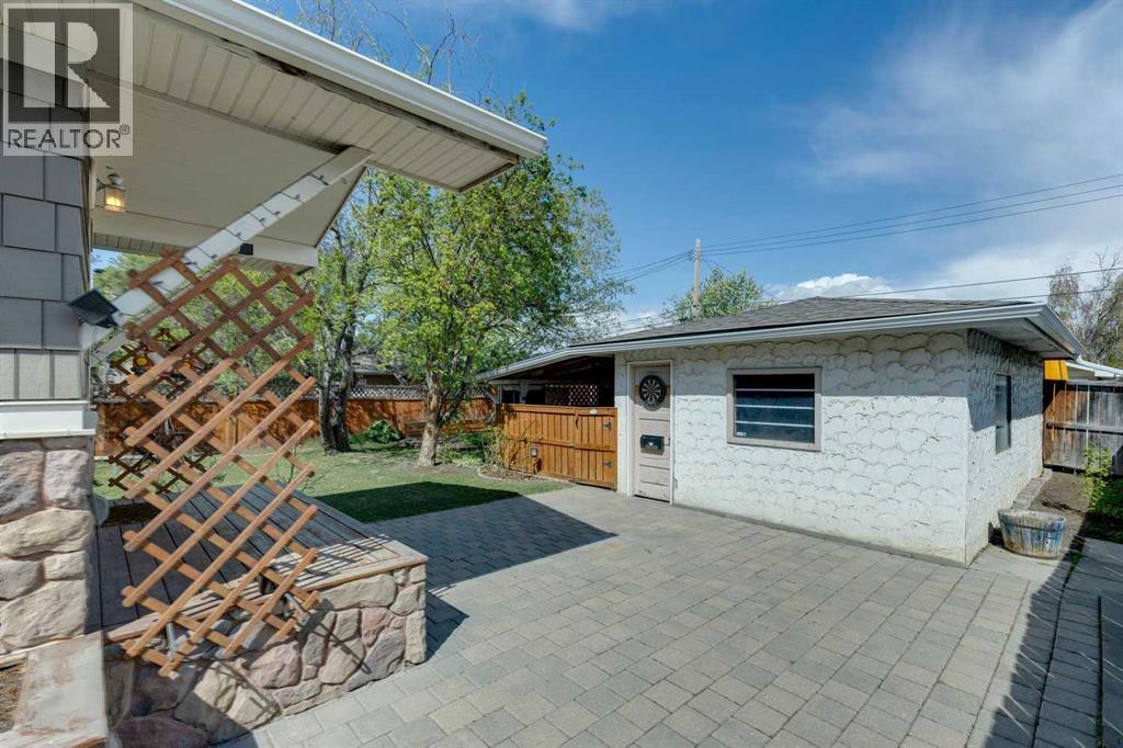 3912 77 Street NW - 4