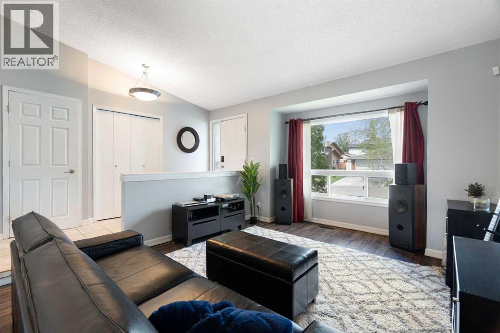 8 Hawkwood Place NW - 6