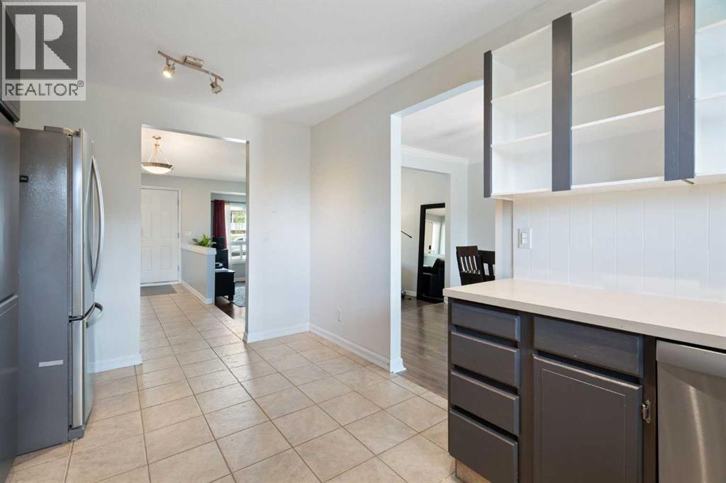 8 Hawkwood Place NW - 14