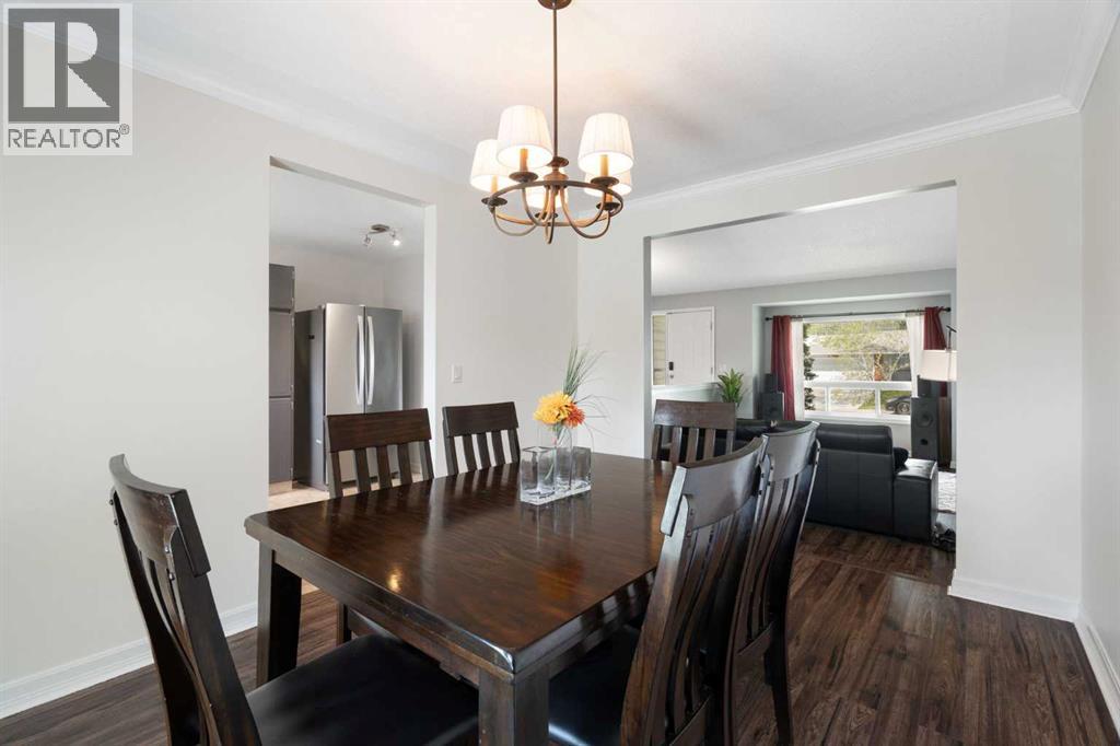 8 Hawkwood Place NW - 16