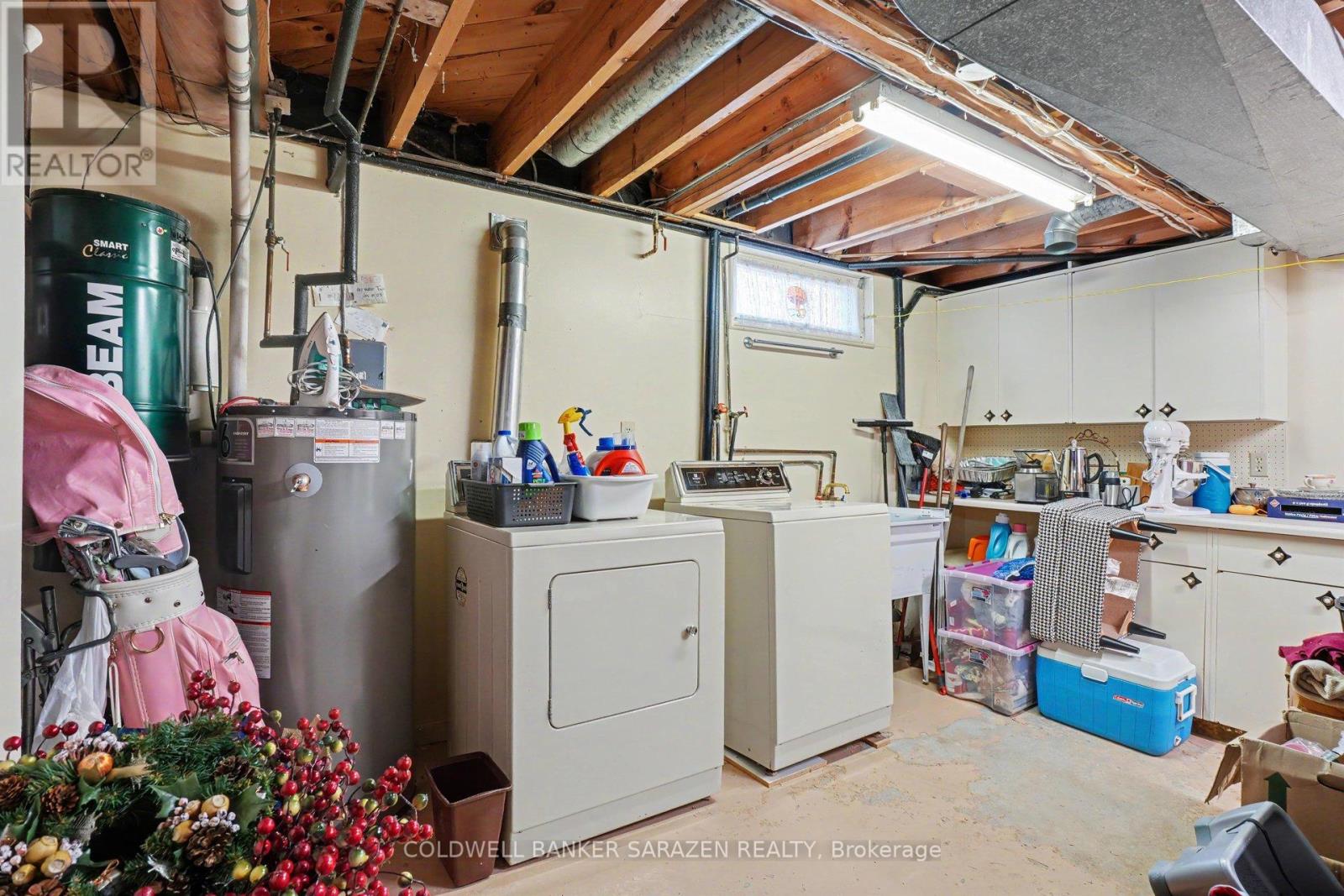 205 AIRTH BOULEVARD W - 19