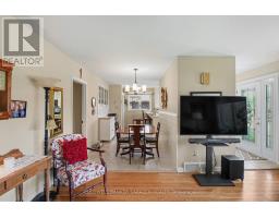 Family room - 205 Airth Boulevard W, Renfrew, ON K7V2J7 Photo 9