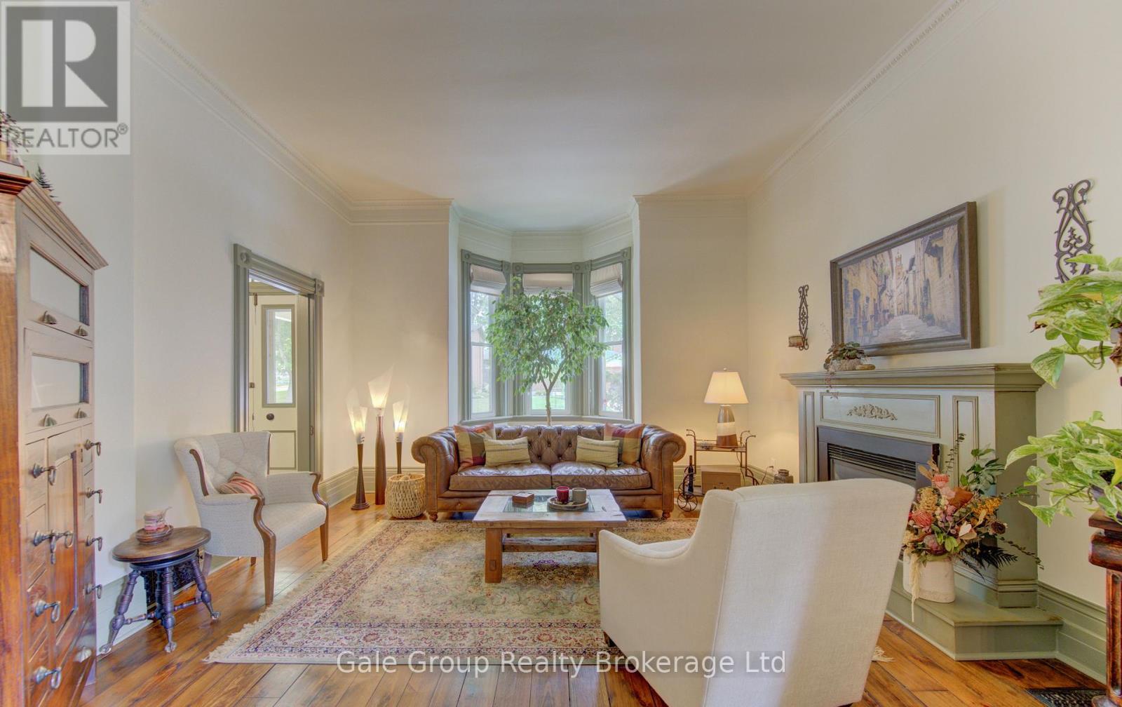 257 LIGHT STREET - 10
