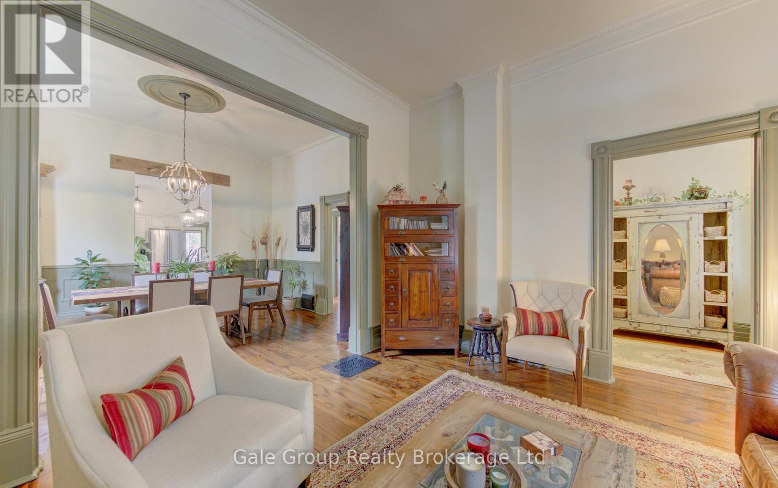 257 LIGHT STREET - 11
