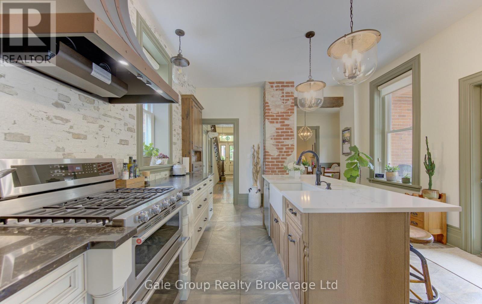 257 LIGHT STREET - 15
