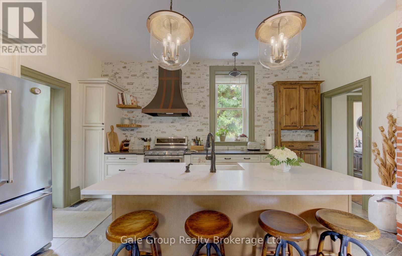 257 LIGHT STREET - 16