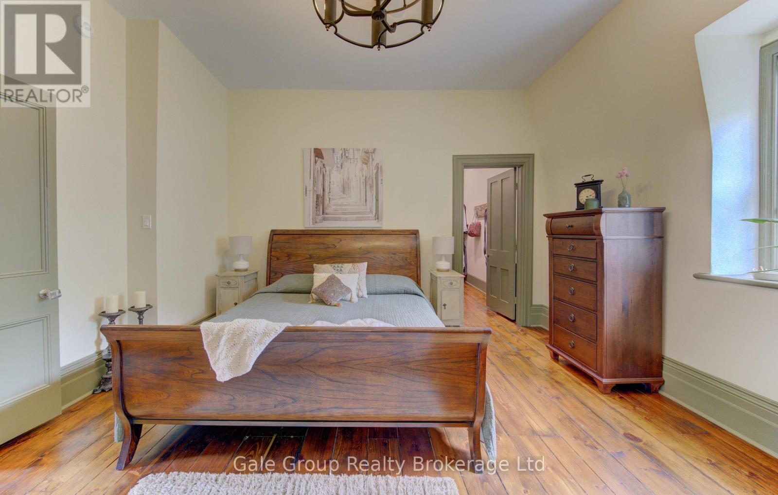 257 LIGHT STREET - 23