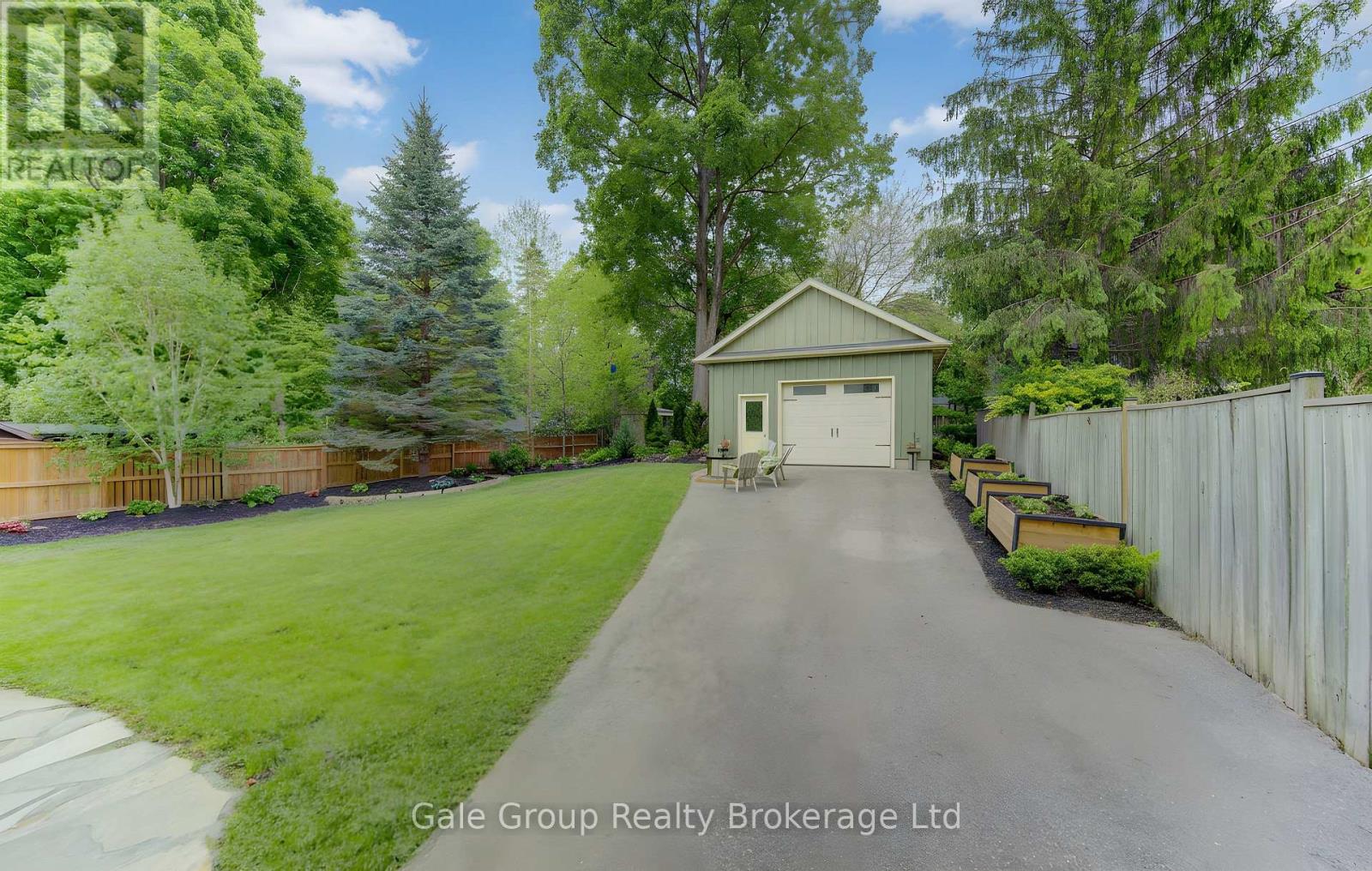 257 LIGHT STREET - 36