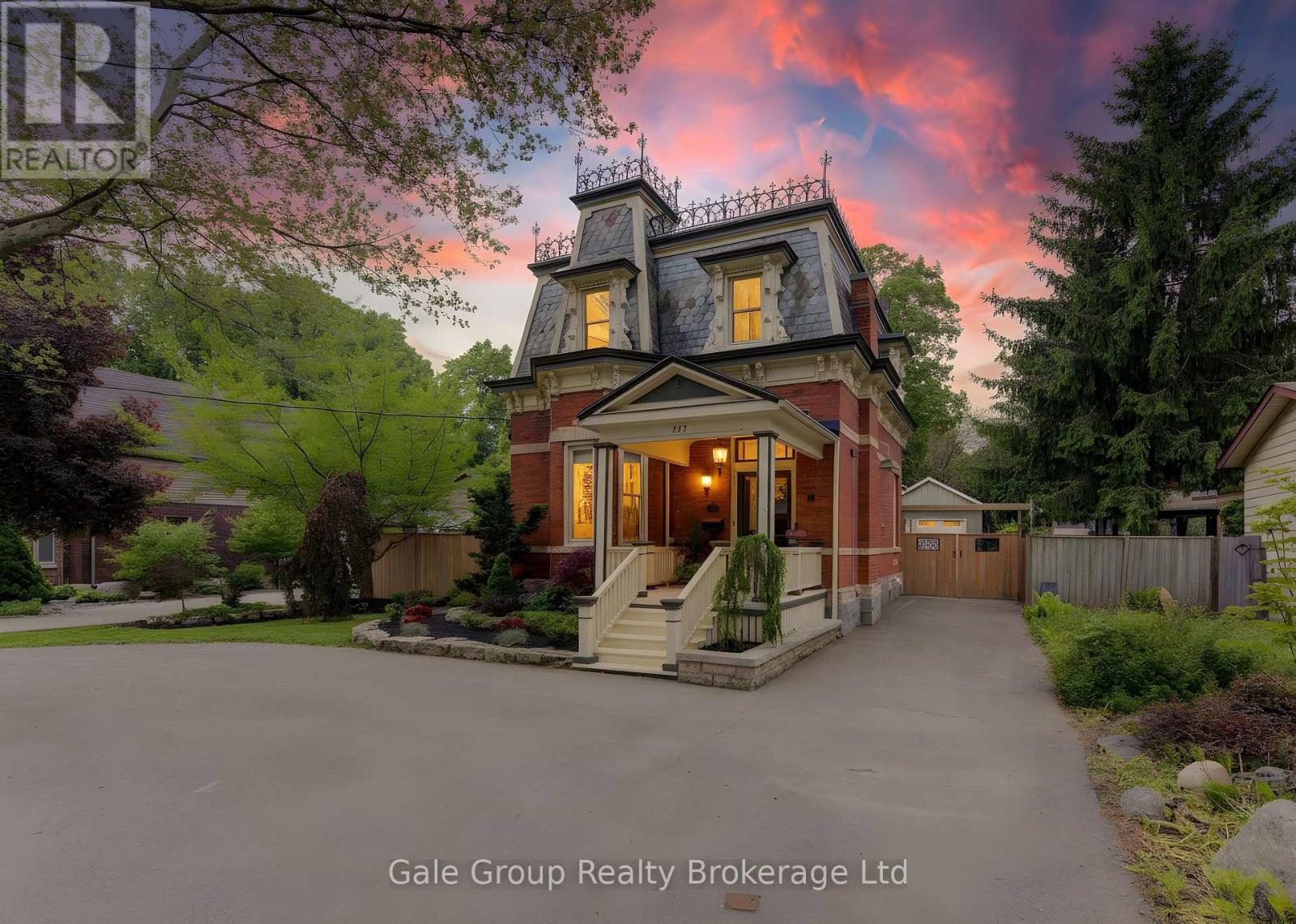 257 LIGHT STREET - 50