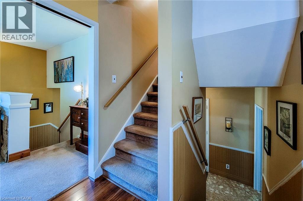 1 GREENWOOD Avenue - 25