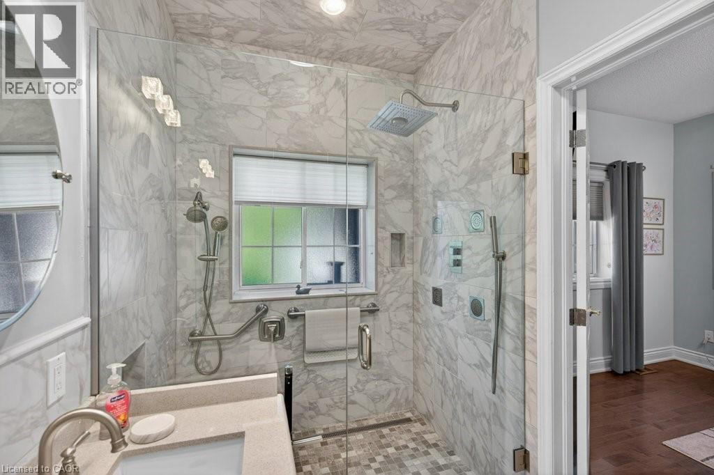 35 PENTLAND Road - 22