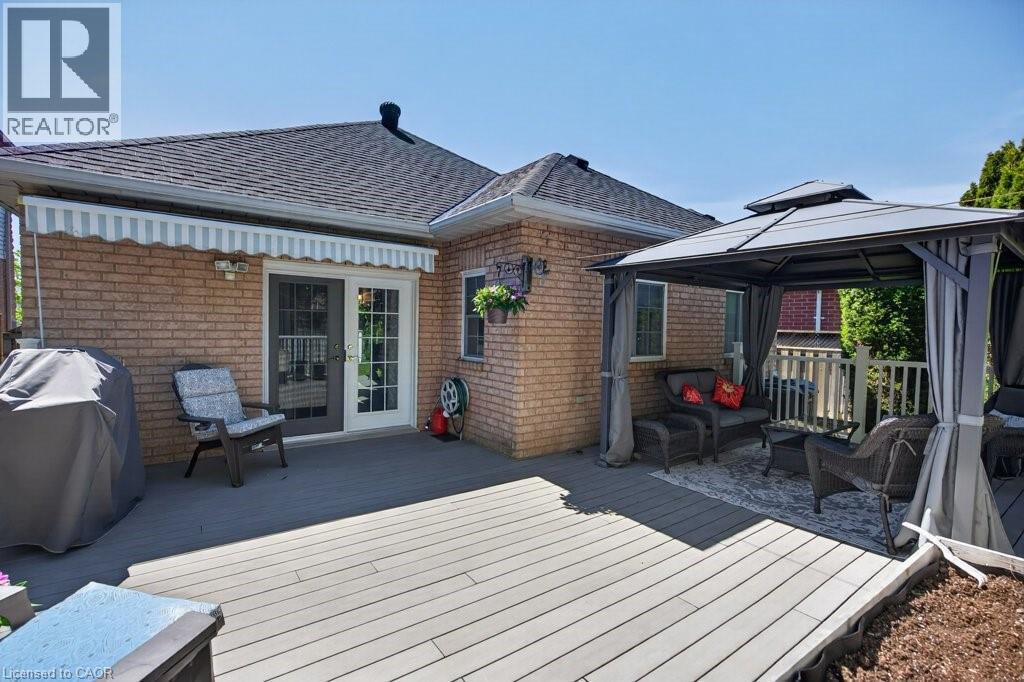35 PENTLAND Road - 40