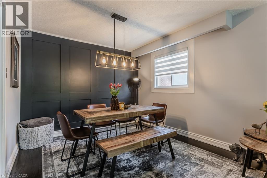1109 DOWLAND Crescent - 11