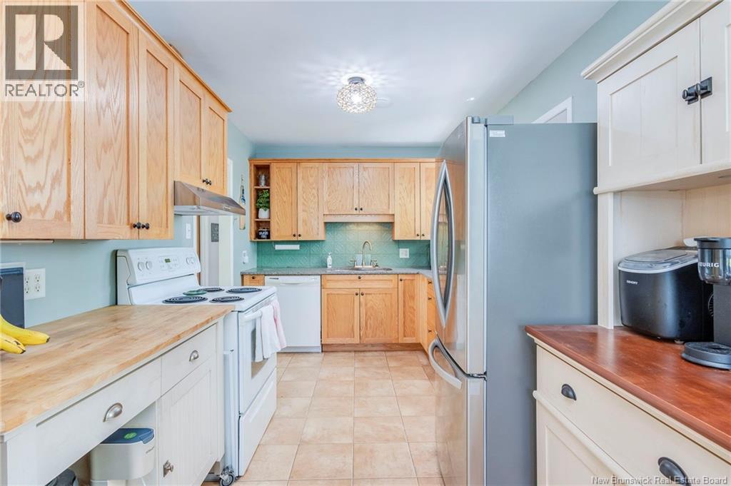 216 Canterbury Avenue - 8
