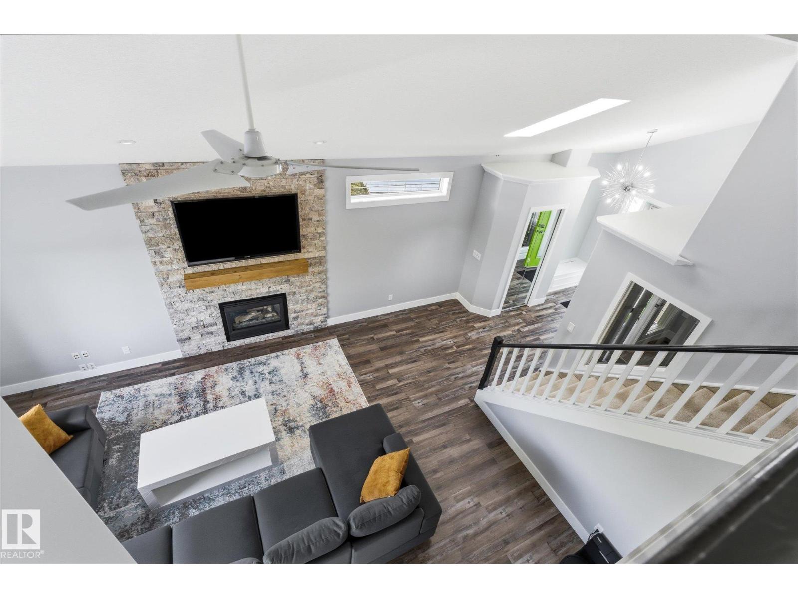 3948 42 ST NW - 27