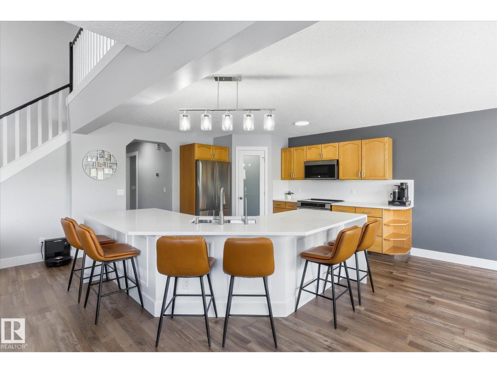 3948 42 ST NW - 19