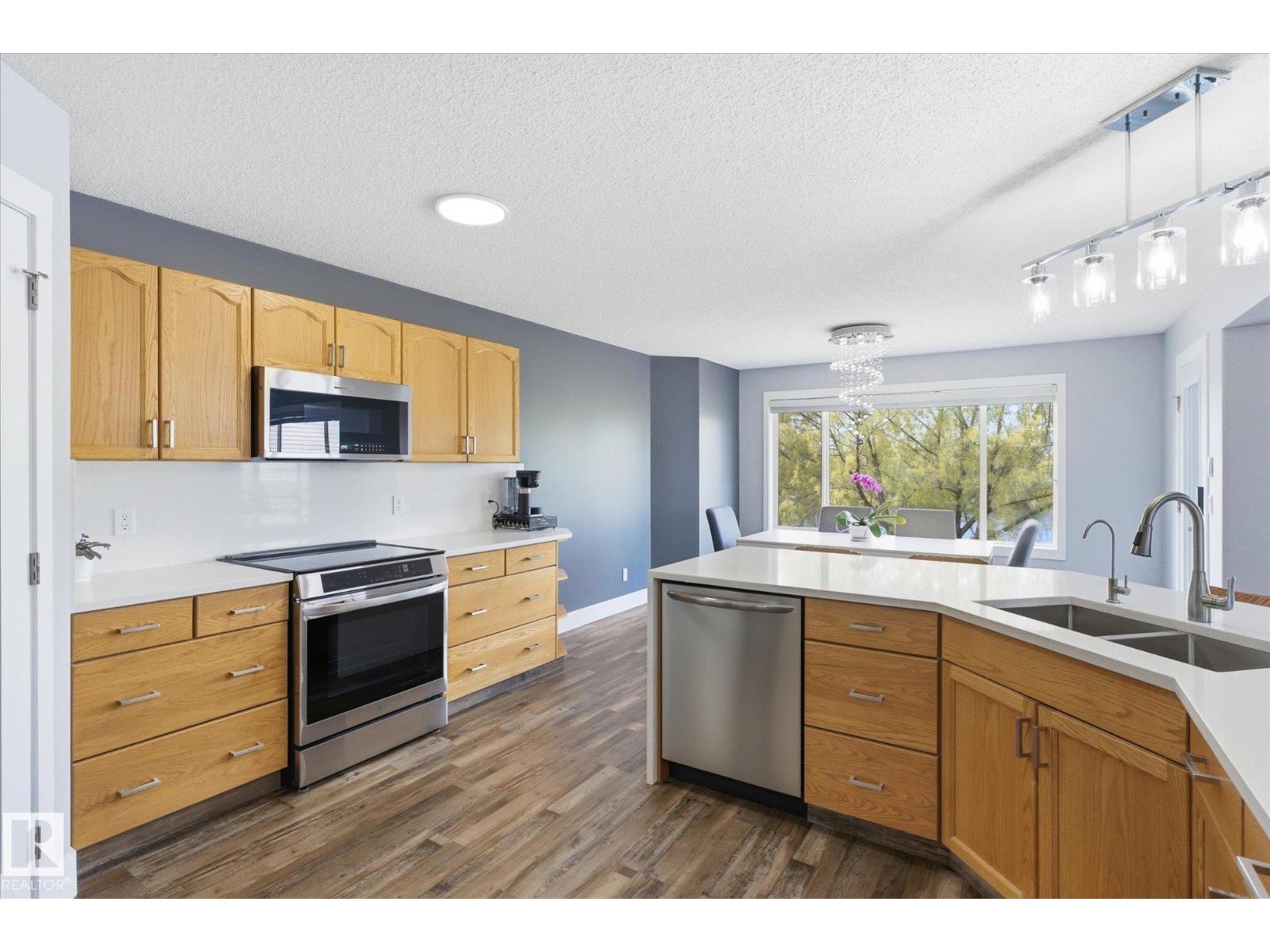 3948 42 ST NW - 14