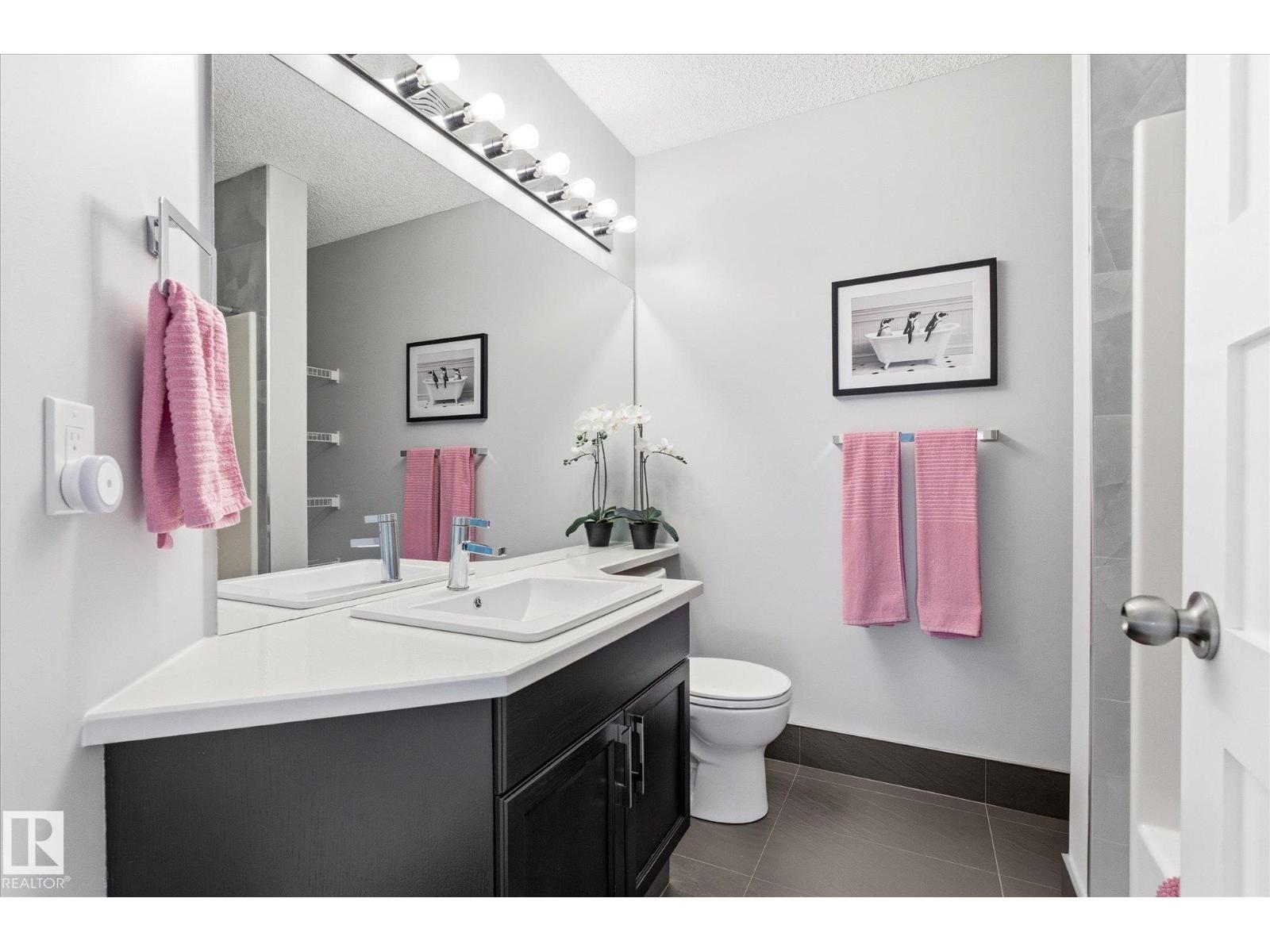 3948 42 ST NW - 38