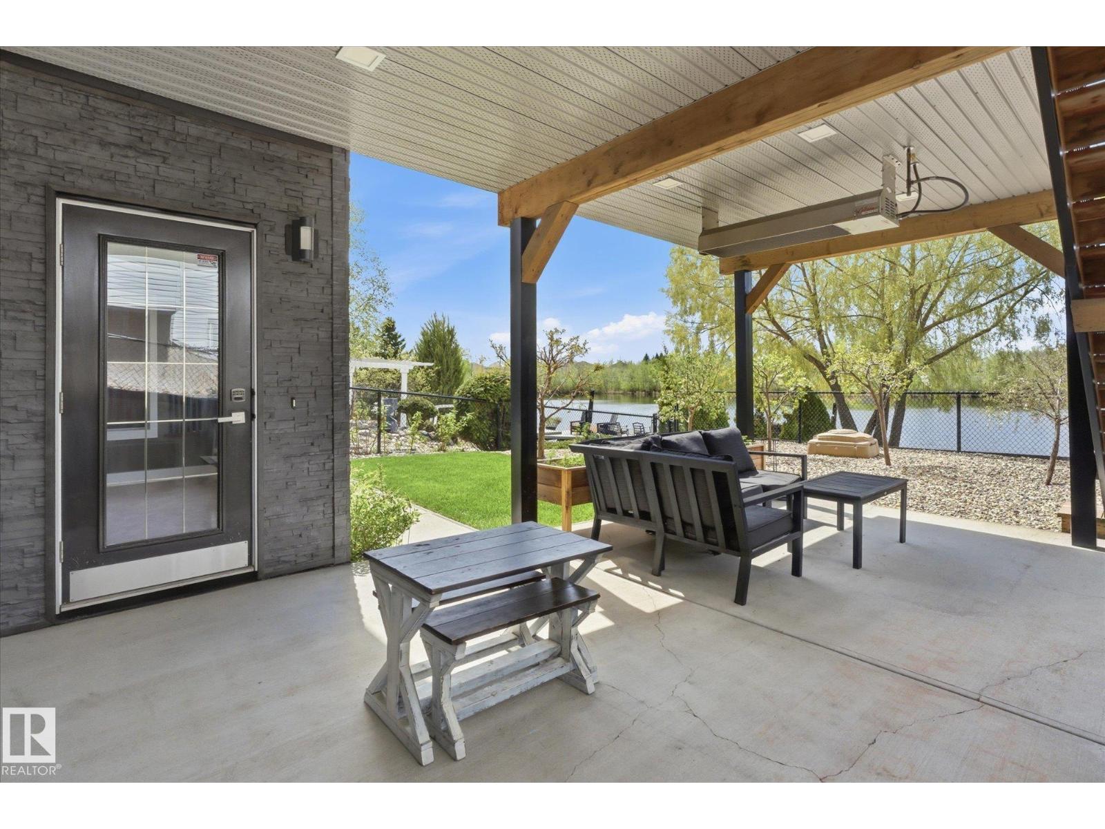 3948 42 ST NW - 64