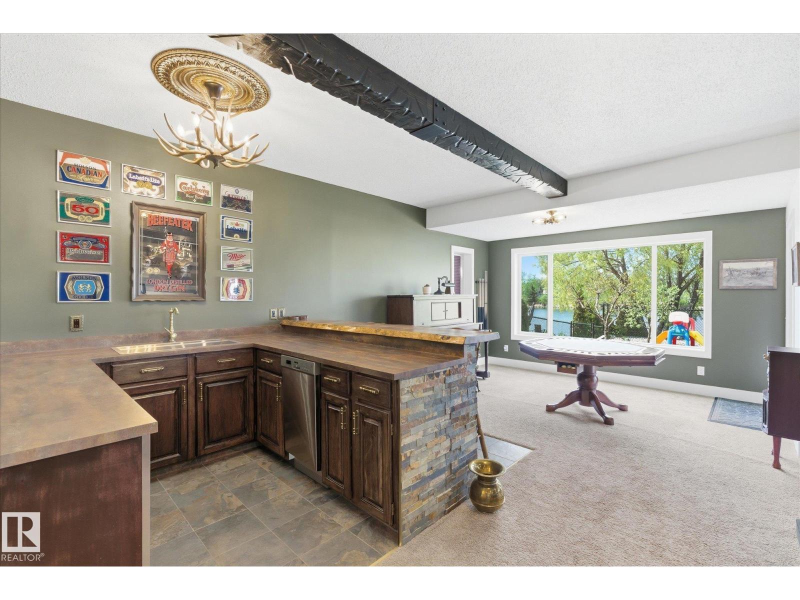 3948 42 ST NW - 41
