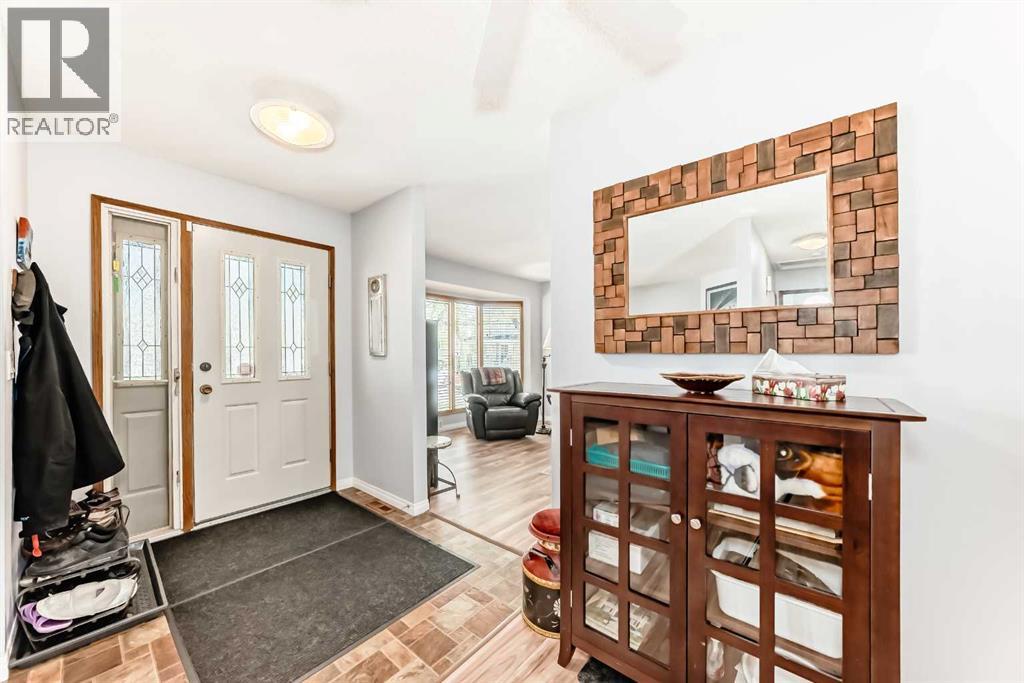 316 Glamorgan Place SW - Image 2