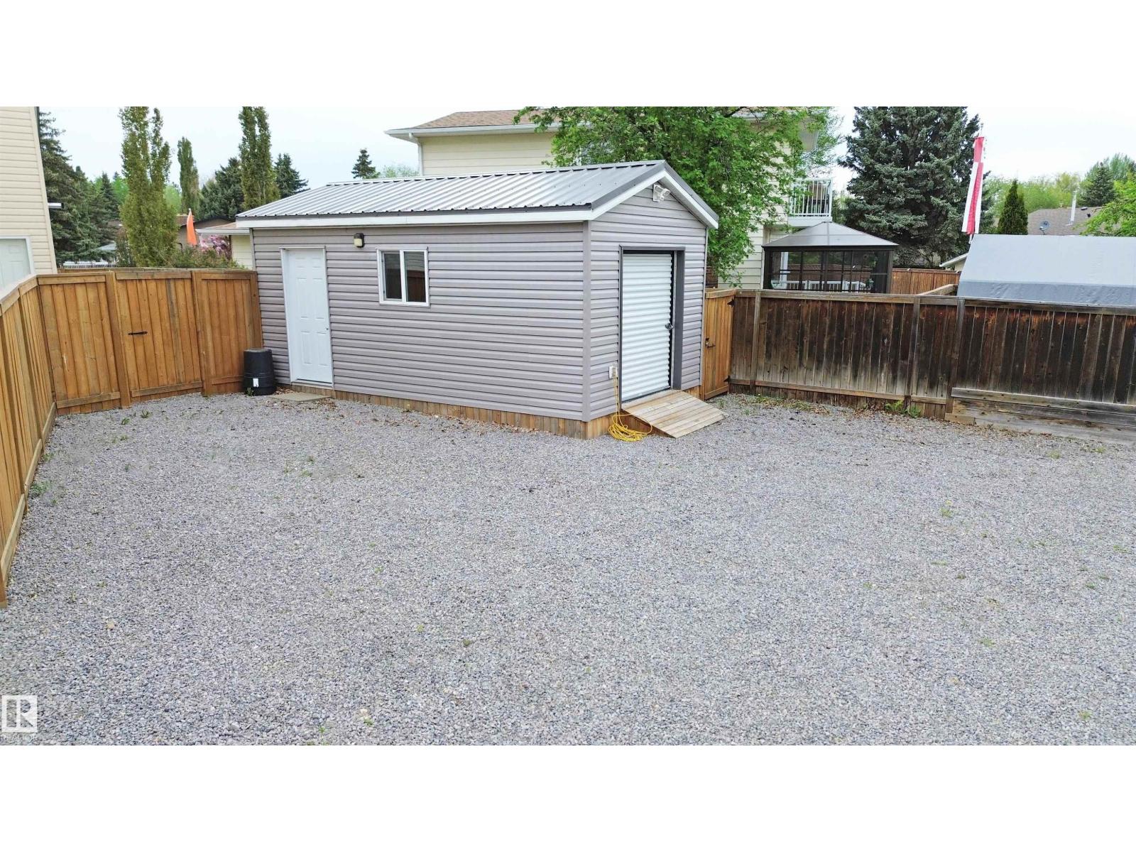 6 MARLBORO PL - 58