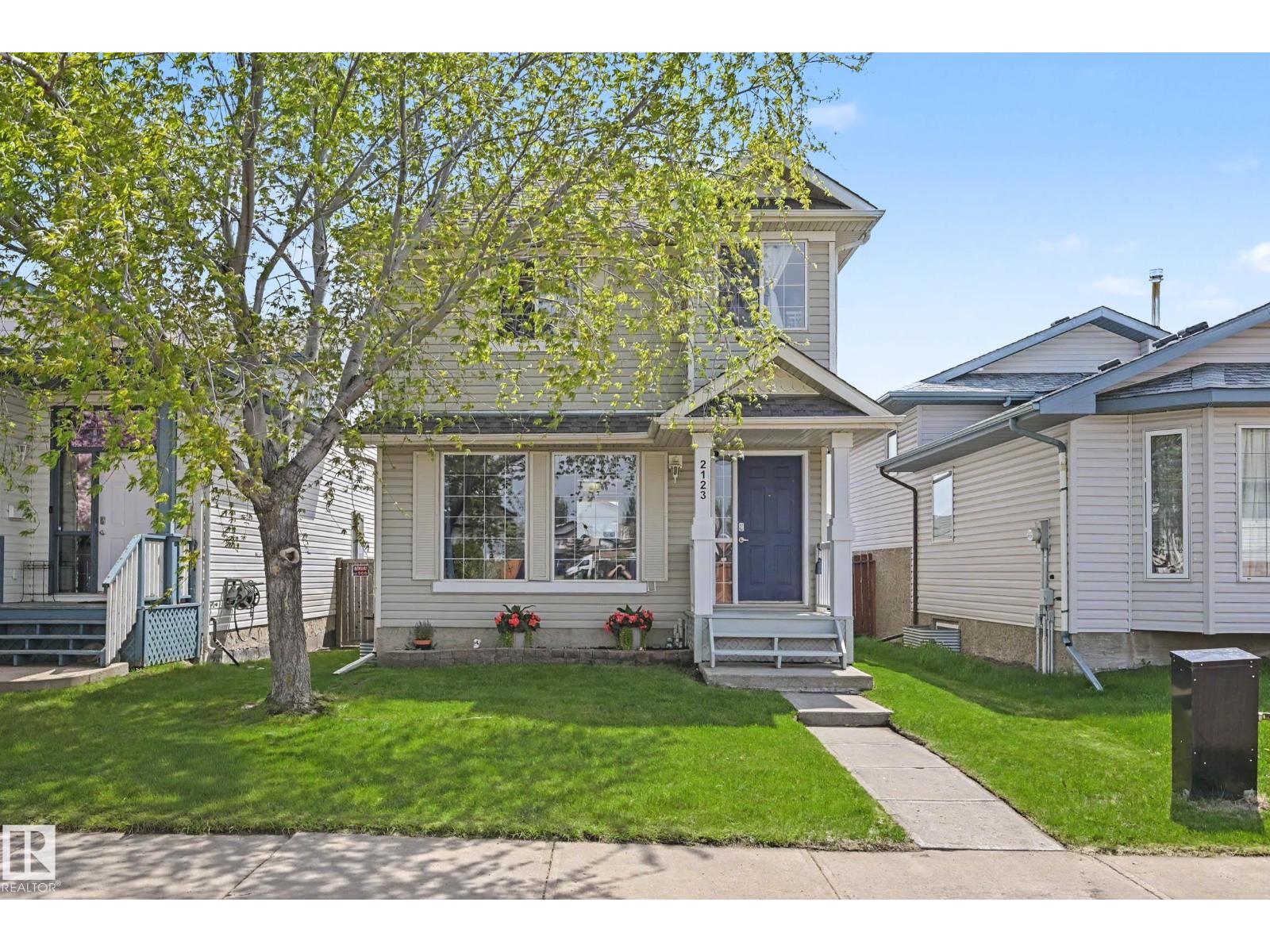 2123 36 AV NW - 1