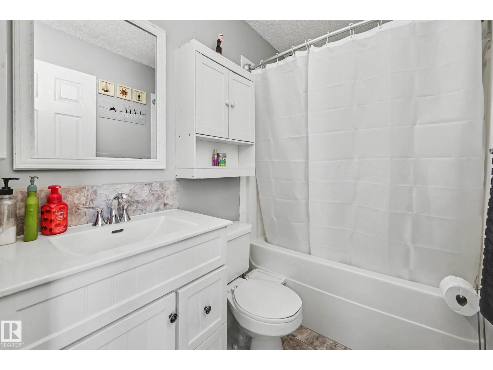 2123 36 AV NW - 24