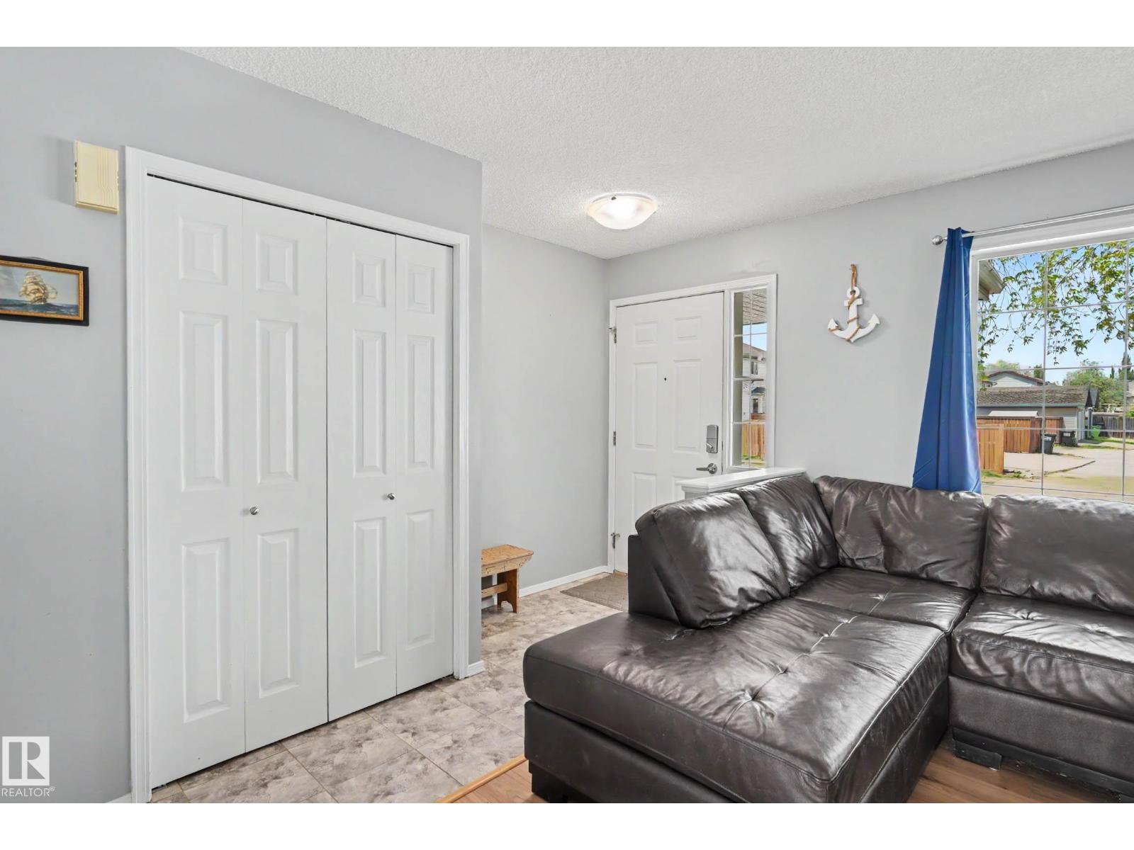 2123 36 AV NW - 5