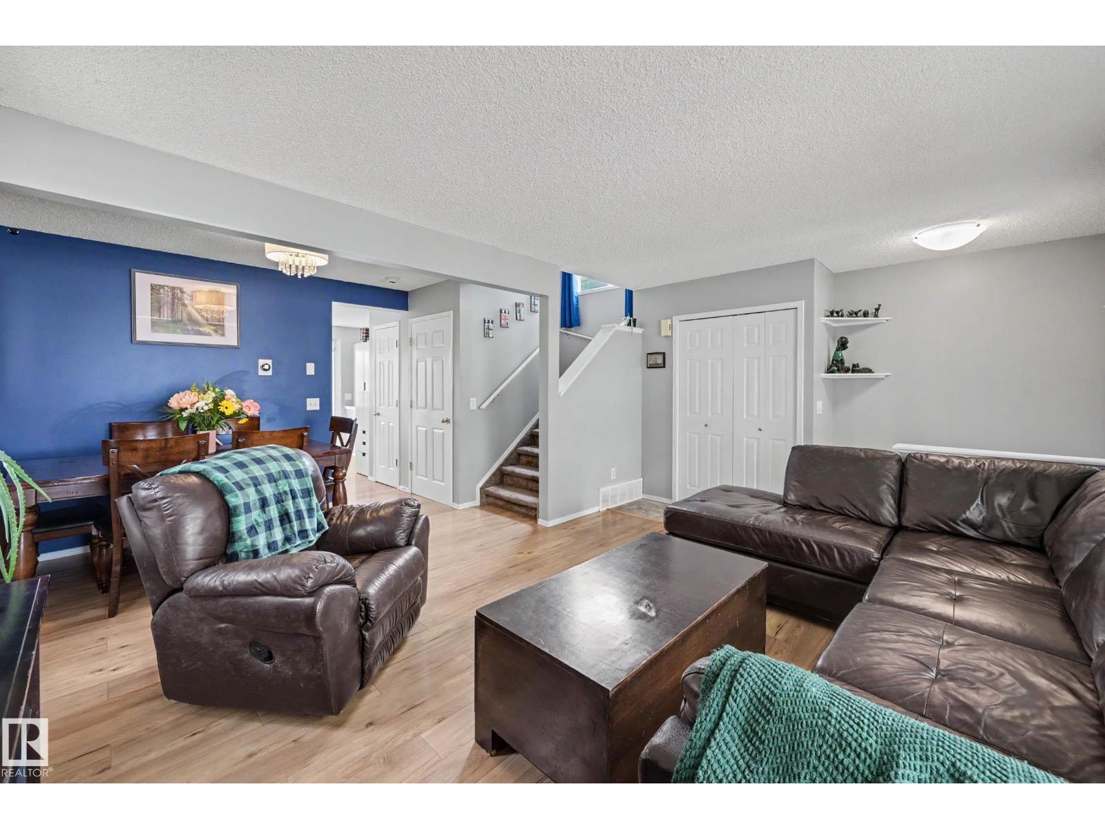 2123 36 AV NW - 9