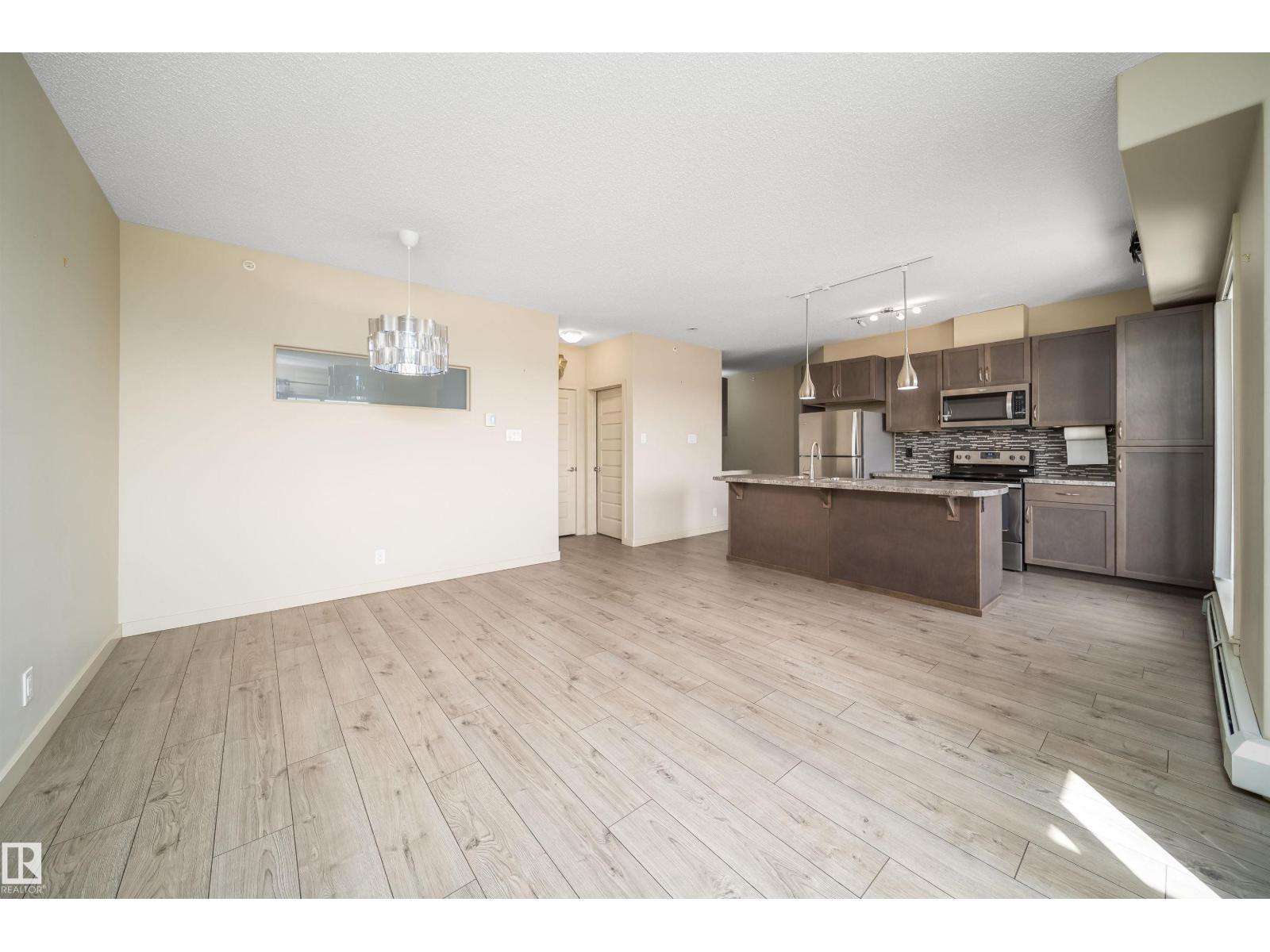 #421 4008 SAVARYN DR SW - 31