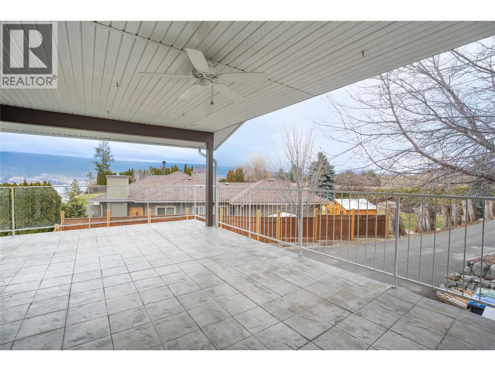 6318 Faircrest Street, Summerland