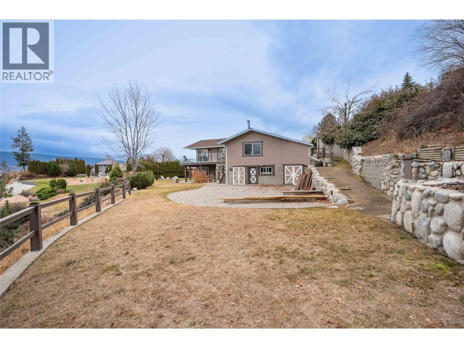 6318 Faircrest Street, Summerland
