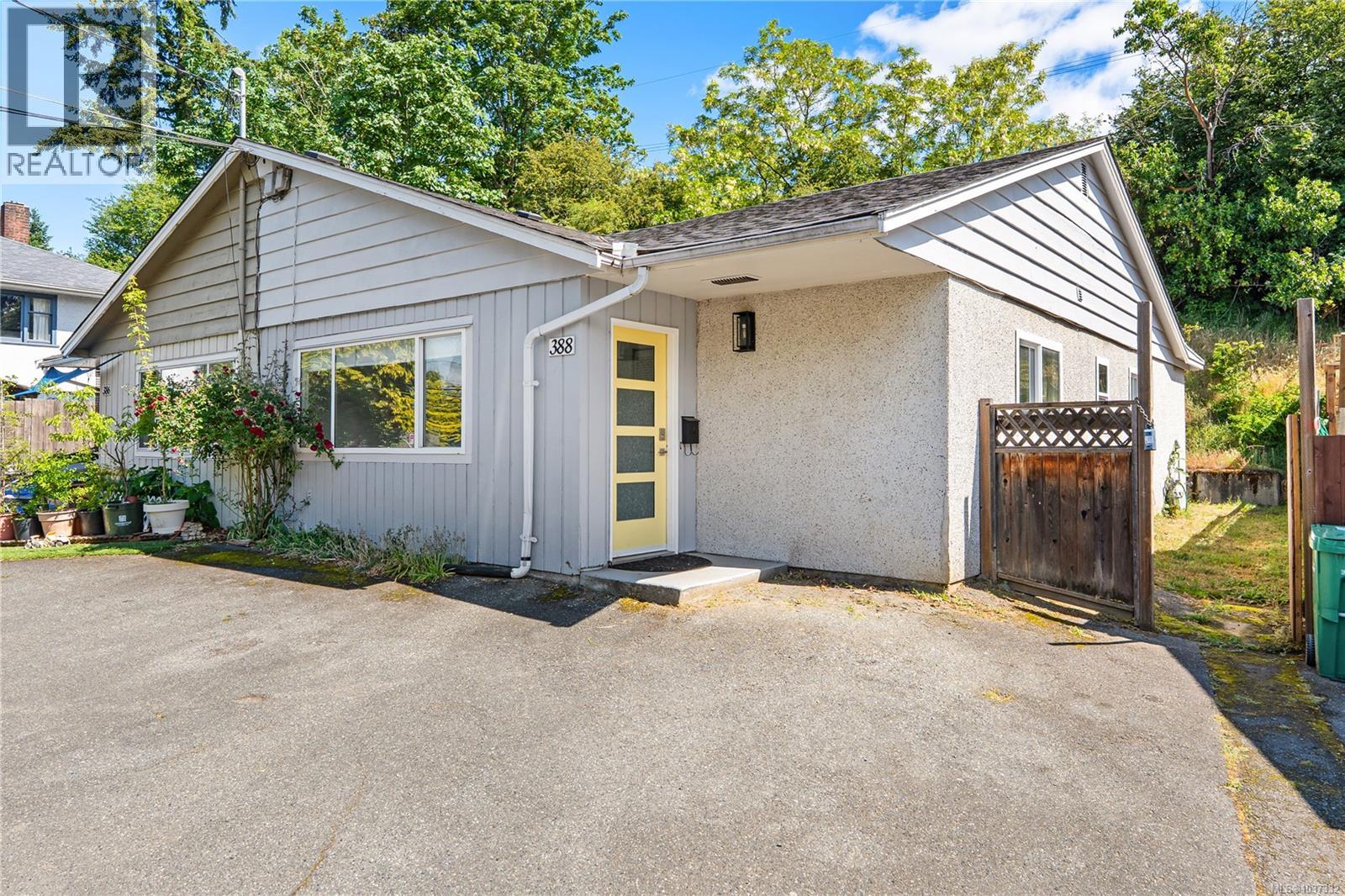 388 Pine St - 4